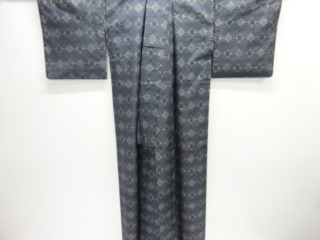  幾何学模様織り出し本場村山大島紬着物アンサンブル